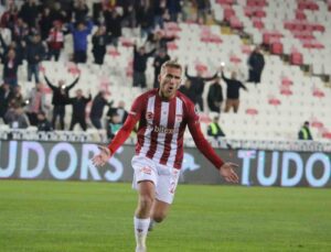 Sivasspor’da Samu Saiz gollerine devam ediyor