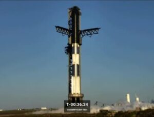 SpaceX’in en güçlü uzay roketi Starship’in fırlatma denemesi erteledi