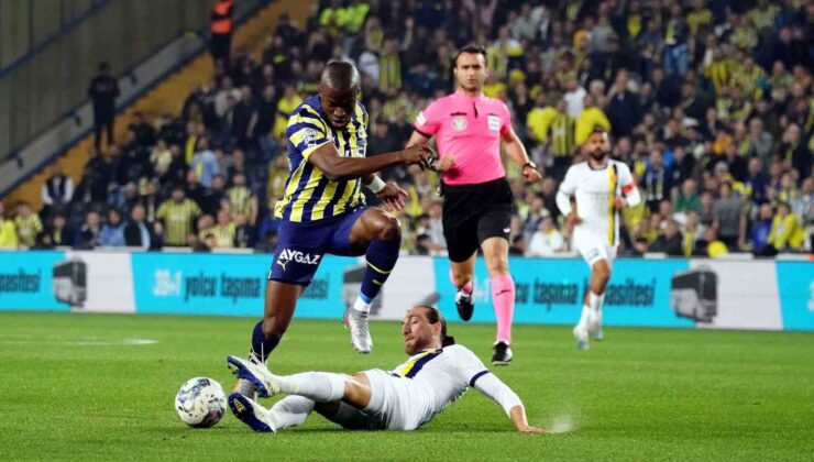 Spor Toto Süper Lig: Fenerbahçe: 0 – MKE Ankaragücü: 0 (İlk yarı)