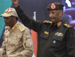 Sudan Ordu Komutanı Burhan: “Saldırılar devam ederse farklı bölgelerden güçleri Hartum’a sokacağız”