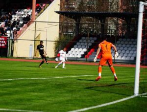 TFF 2. Lig: GMG Kastamonuspor: 0 – İskenderunspor: 2