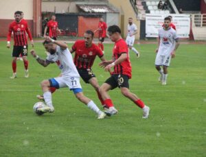TFF 2. Lig: Kastamonuspor: 1 – Karacabey Belediye Spor: 2