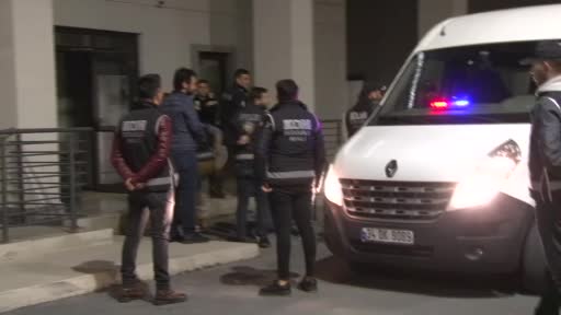 ’Tosuncuk’ lakaplı Mehmet Aydın’ın sağ kolu Osman Naim Kaya Brezilya’dan İstanbul Havalimanı’na getirildi