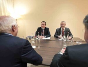AB Yüksek Temsilcisi Borrell ile Kosova Başbakanı Kurti Slovakya’da bir araya geldi