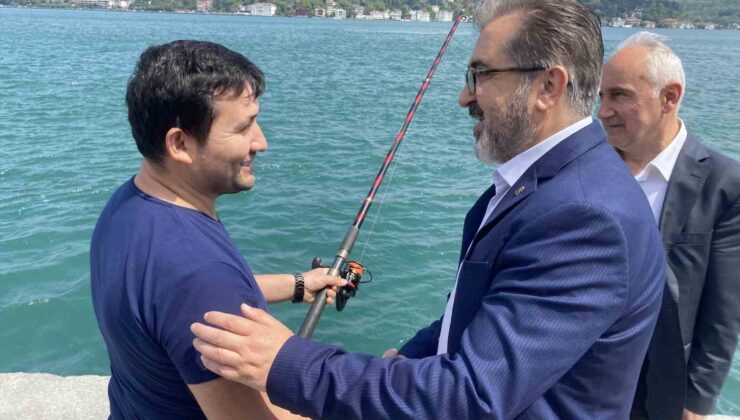 AK Parti Milletvekili Adem Yıldırım, Sarıyer sahilinde Erdoğan’a destek istedi