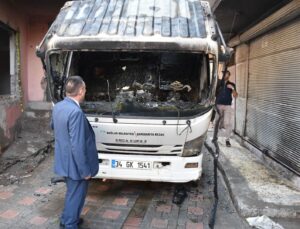 Bağlar Belediye Başkanı Beyoğlu, çöp aracının yakılmasına tepki gösterdi