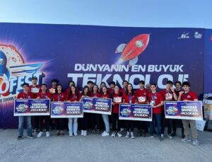 Bahçeşehir Koleji öğrencileri, TEKNOFEST’te ödülleri topladı