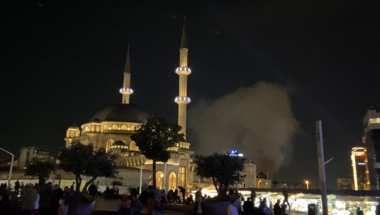 Beyoğlu’nda 2 katlı gece kulübünde korkutan yangın