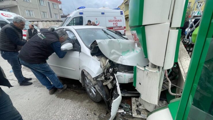Bursa’da facia teğet geçti: 5 yaralı