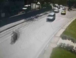 Bursa’da ters şeritten giden otomobil zincirleme kazaya böyle yol açtı