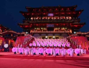 Çin-Orta Asya Zirvesi dans gösterisiyle başladı
