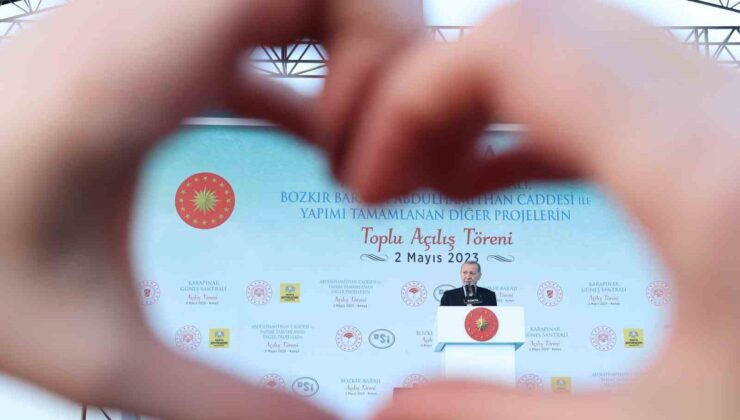 Cumhurbaşkanı Erdoğan: “21 yıldır gece gündüz demeden tüm Türkiye’ye aşkla hizmet ediyoruz”