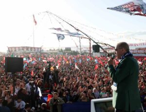 Cumhurbaşkanı Erdoğan: “Koalisyonun tüm pis işlerini milliyetçi görünümlü ortağı İYİ Parti’ye vermişler”