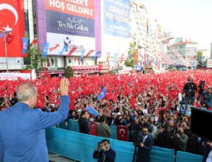 Cumhurbaşkanı Erdoğan’dan İmamoğlu’na tepki: “Her şeyi bitirdin pazarcıyla kavgaya mı geldi sıra”