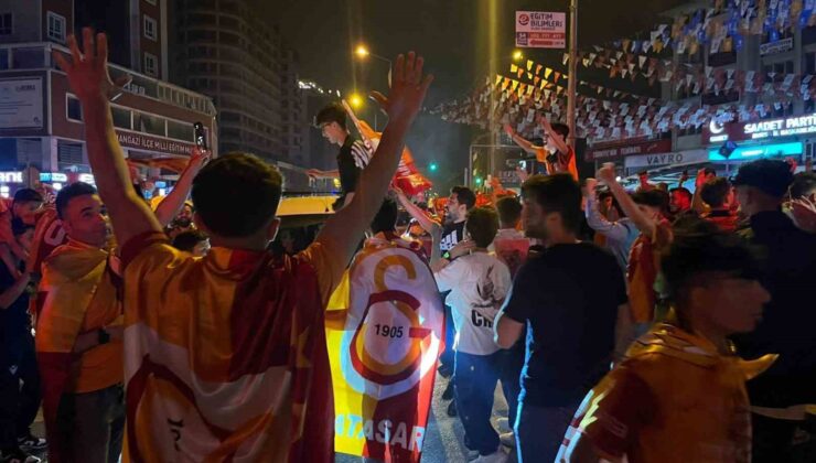 Galatasaray’ın şampiyonluğu Bursa’da coşkuyla kutlandı