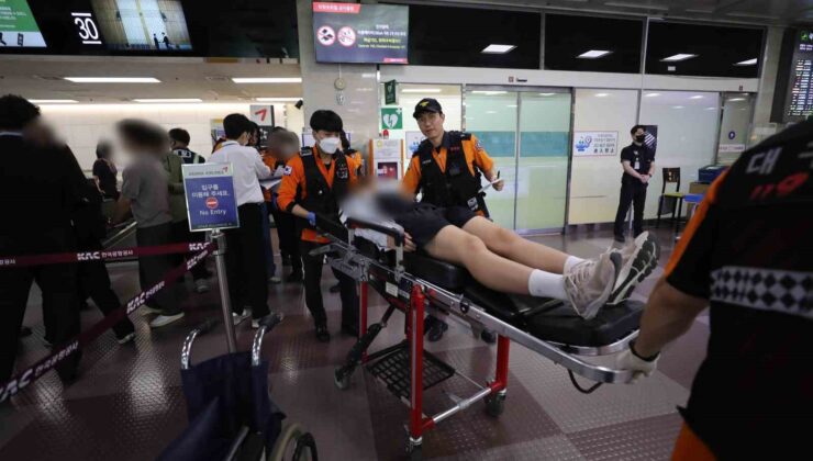 Güney Kore’de uçuş sırasında kapıyı açan yolcu gözaltına alındı