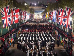 İngiltere, Kral Charles’ın taç giyme törenine hazırlanıyor