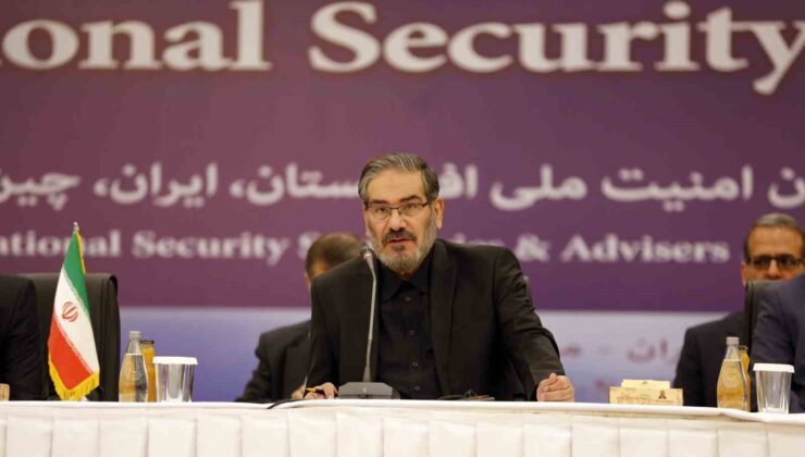 İran’ın en üst düzey güvenlik yetkilisi Şemhani görevden alındı