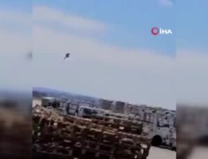 İspanya’da F-18 savaş uçağı otoyola düştü, o anlar kameraya yansıdı