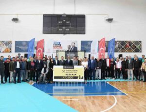 Karaman’da 55 spor kulübüne nakdi yardım