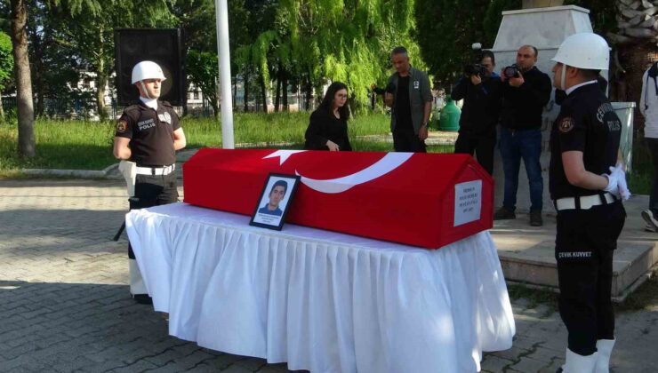 Kazada hayatını kaybeden polis memuru toprağa verilmek üzere Sivas’a uğurlandı