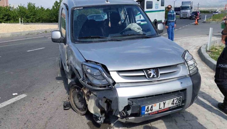 Malatya’da iki ayrı trafik kazası: 4 yaralı