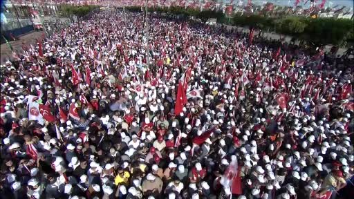 MHP lideri Devlet Bahçeli, son mitingini Antalya’da gerçekleştirdi