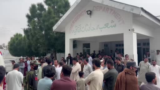 Pakistan’da okula saldırı: 8 öğretmen öldürüldü