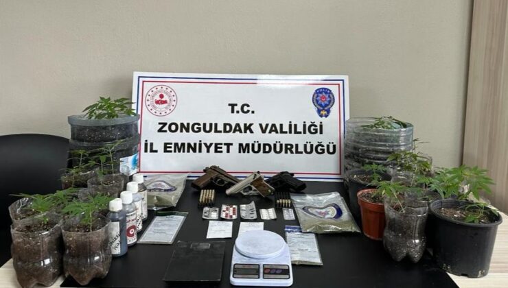 Polisten uyuşturucu operasyonu: 2 şüpheli tutuklandı