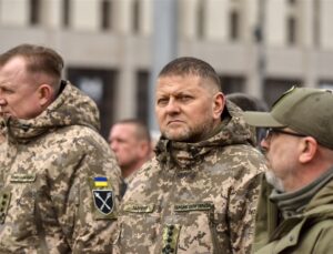 Rusya, Ukrayna Genelkurmay Başkanı ve Kara Kuvvetleri Komutanı’nı arananlar listesine ekledi