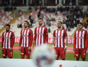 Sivasspor’da 38 günlük galibiyet hasreti sona erdi
