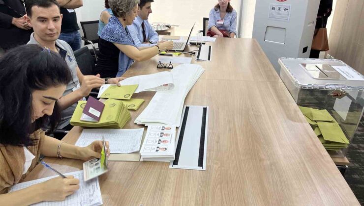 Tayland’daki Türk vatandaşları oylarını kullanmaya başladı