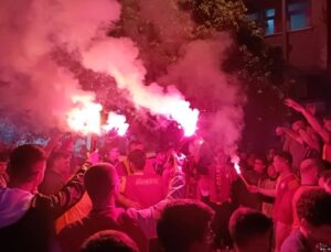 Türkeli’de Galatasaray taraftarları şampiyonluğu kutladı