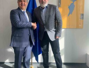 Türkiye’nin ABD Daimi Temsilcisi Kaymakcı ile Avrupa Komisyonu Başkan Yardımcısı Timmermans bir araya geldi