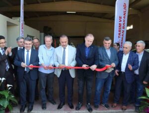 Yenişehir’de ayçiçek işleme tesisi hizmete açıldı