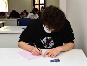 Yıldırım’da üniversite adaylarına deneme sınavı