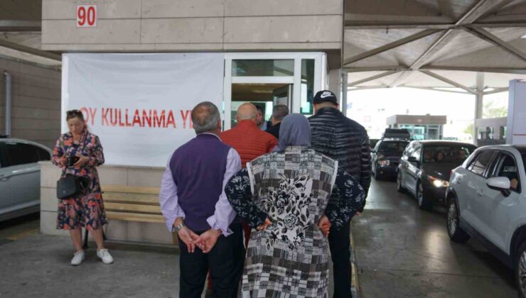 Yurtdışı seçmenler sınır kapılarında oylarını kullanıyor