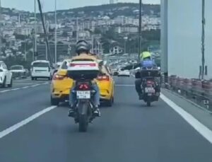 15 Temmuz Şehitler Köprüsünde taksi ile motosikletlinin kavgası kamerada