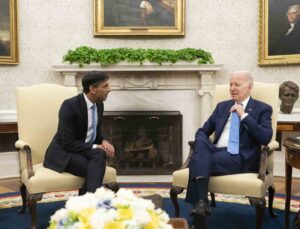 ABD Başkanı Biden, İngiltere Başbakanı Sunak ile bir araya geldi