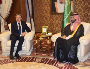 ABD Dışişleri Bakanı Blinken, Suudi Arabistan Veliaht Prensi Selman ile bir araya geldi