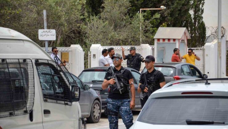 Brezilya’nın Tunus Büyükelçiliği’ne bıçaklı saldırı: 1 polis yaralandı