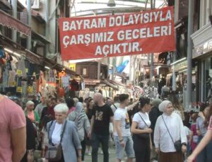 Bursa tarihi Kapalı Çarşı’da bayram yoğunluğu başladı