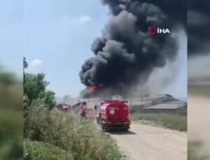 Bursa’da fabrika yangını: Gökyüzü siyah dumanla kaplandı