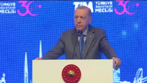 Cumhurbaşkanı Erdoğan: “Siyasi mücadelemiz boyunca ihracatçılarımızı hep yol, dava, kader arkadaşlarım olarak gördüm”