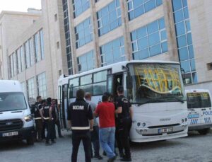 Edirne’de ’Kukla 22’ operasyonunda yakalanan 24 şüpheli adliyeye sevk edildi