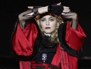 Hastaneye kaldırılan Madonna taburcu edildi
