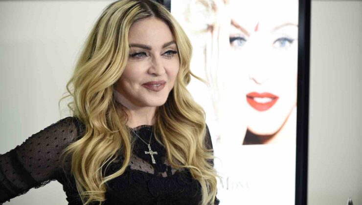 Hastaneye kaldırılan Madonna’nın dünya turnesi ertelendi