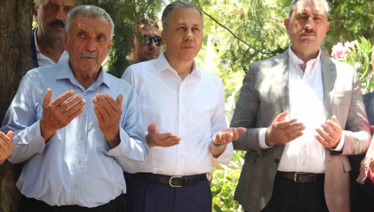 İçişleri Bakanı Ali Yerlikaya İslahiye’de depremzedelerle buluştu