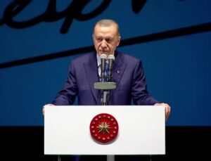 :(İSTANBUL-2) Cumhurbaşkanı Erdoğan: “Sultan Ahmet meydanında “Ayasofya açılacak ” derken bu manayı bu ruhu ondan yakaladık ve Ayasofya’yı da açtık”