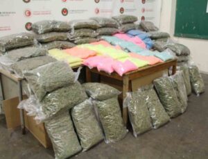 Kapıkule’de zehir tacirlerine operasyon: 240 kilogram uyuşturucu ele geçirildi